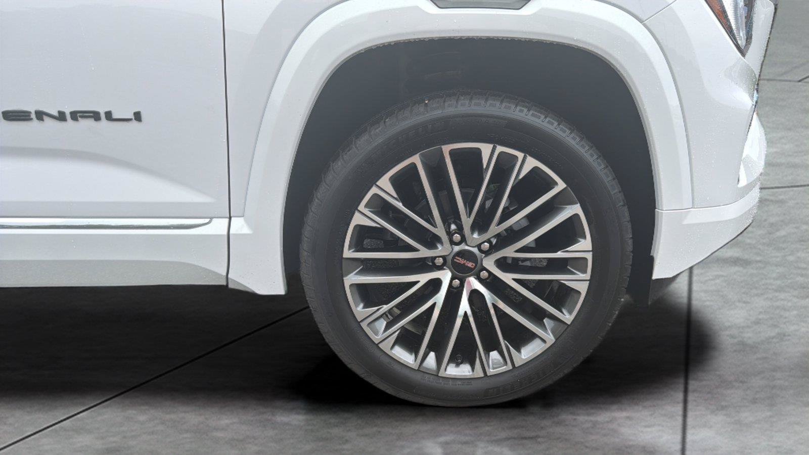 New 2027 GMC Terrain Denali w/ LPO, Black Badging Package AWD/4WD image 27