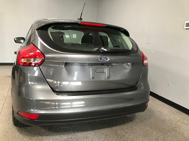 Used 2017 Ford Focus SE image 4