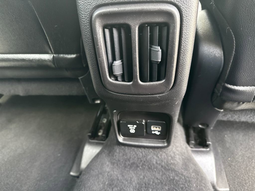 Used 2018 Jeep Compass Limited AWD/4WD image 16