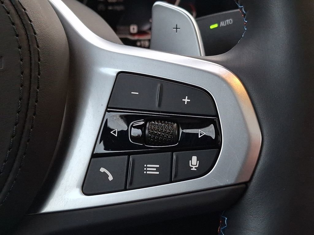 Certified 2024 BMW X4 M40i w/ Premium Package image 19