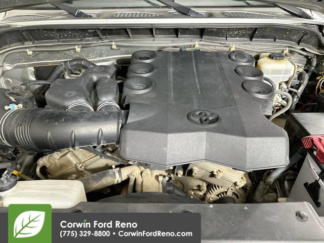 Used 2010 Toyota FJ Cruiser 4WD image 26