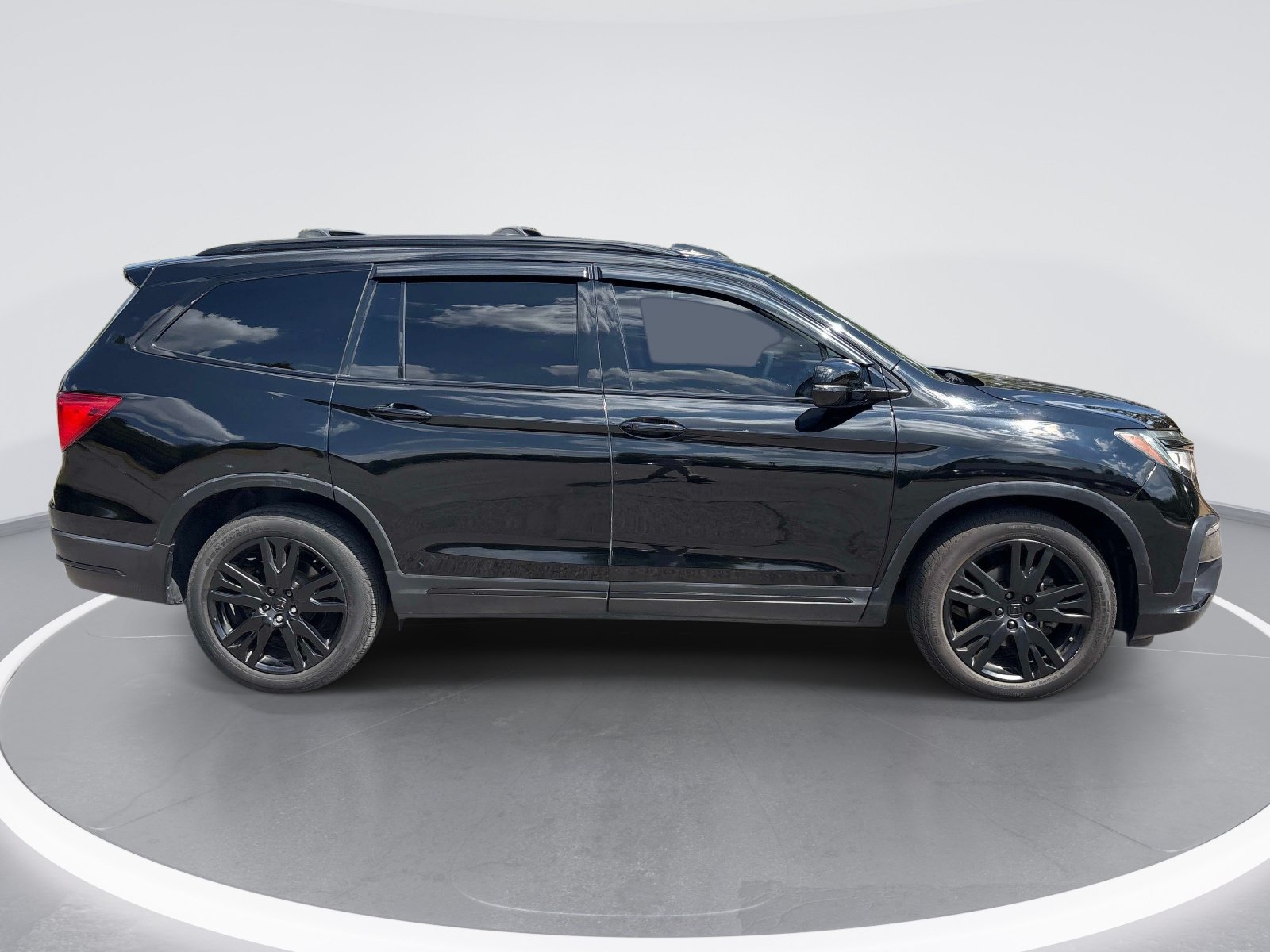 Used 2019 Honda Pilot Touring image 9