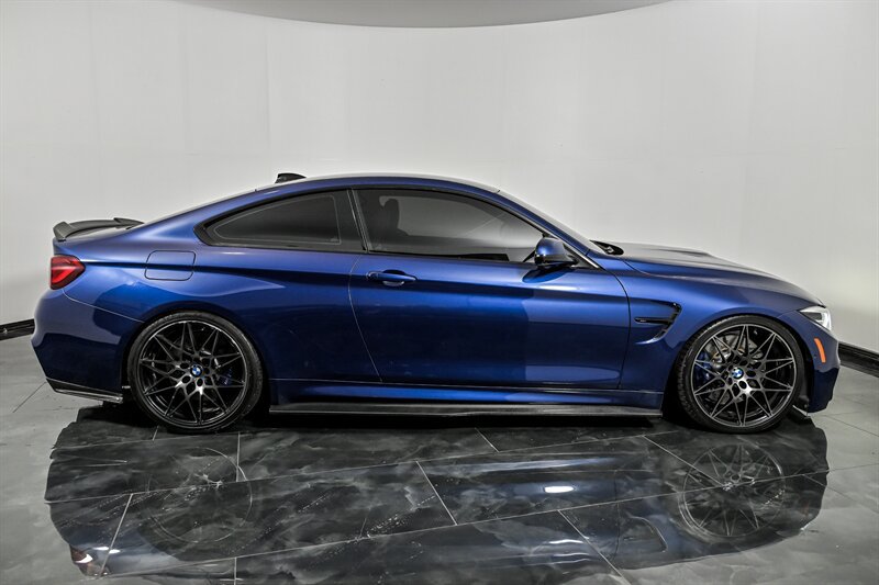 Used 2020 BMW M4 Coupe w/ Competition Package RWD image 10