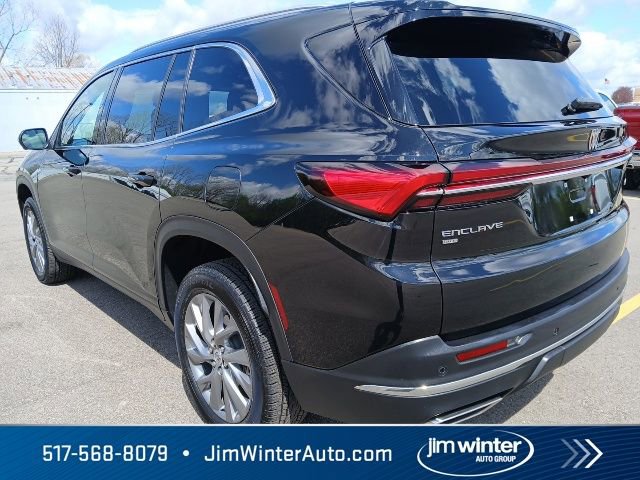 Used 2025 Buick Enclave Preferred AWD/4WD image 10
