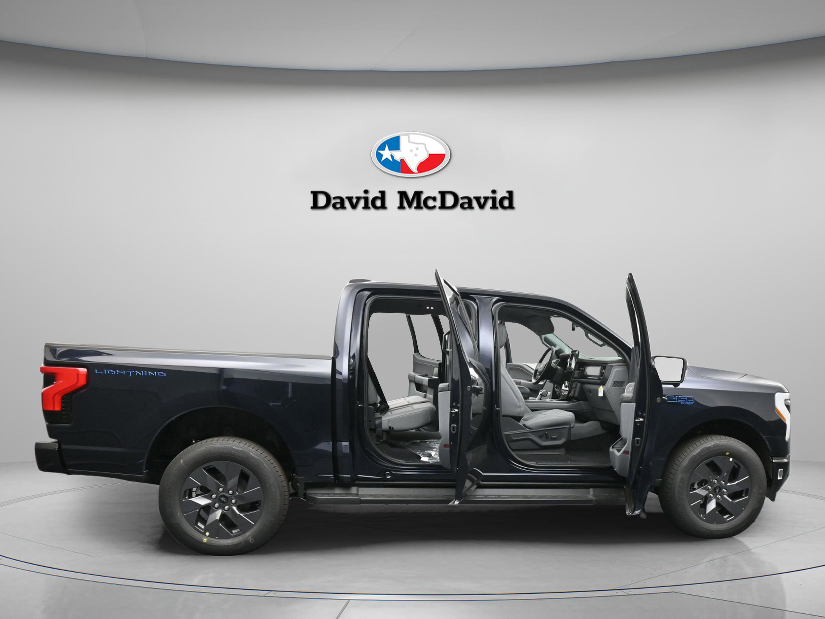 New 2025 Ford F150 Lightning Flash image 21