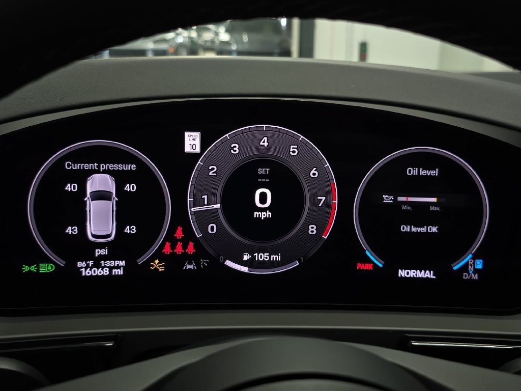 Certified 2024 Porsche Cayenne AWD/4WD image 14