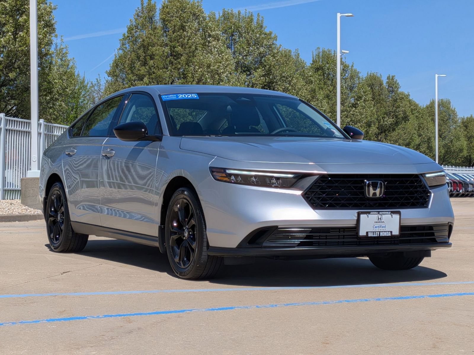 Certified 2025 Honda Accord SE image 4