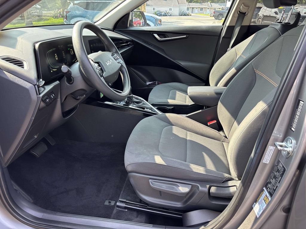 Certified 2023 Kia Niro LX FWD image 9