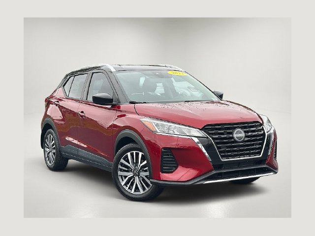 Used 2023 Nissan Kicks SV FWD image 1