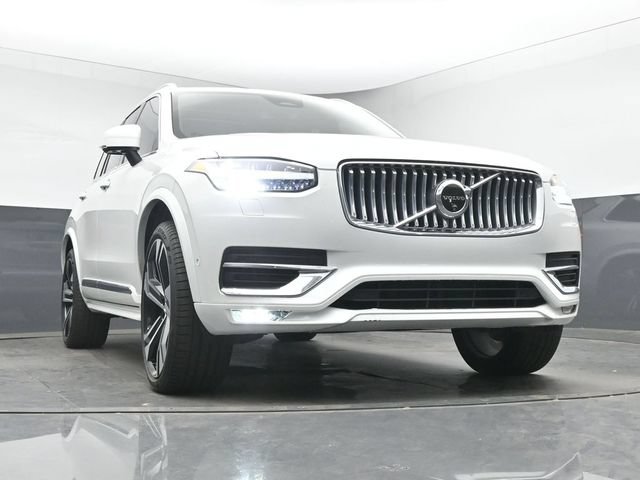 Used 2024 Volvo XC90 B6 Ultimate w/ Protection Package Premier AWD/4WD image 11