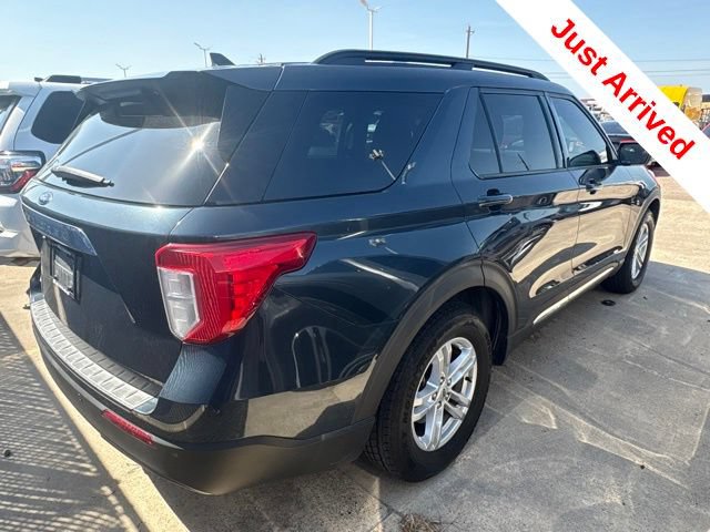Used 2023 Ford Explorer XLT RWD image 9