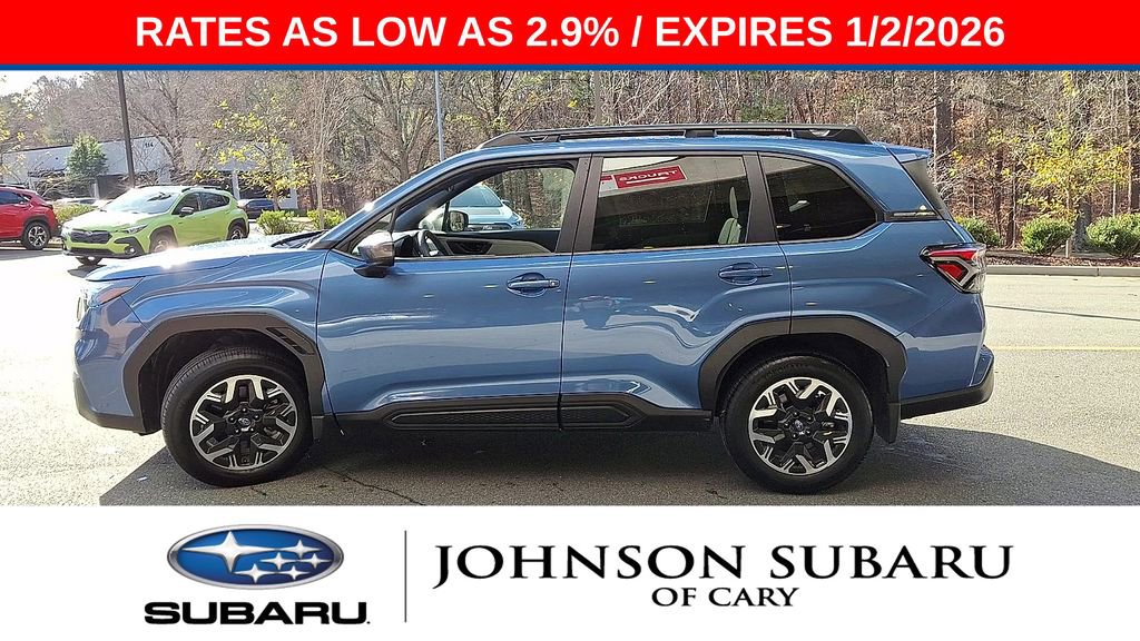 Used 2025 Subaru Forester Premium w/ Protection Package image 5
