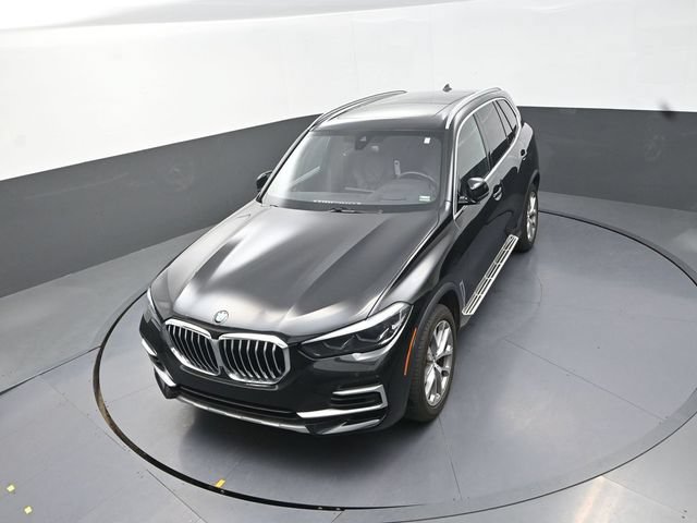 Used 2023 BMW X5 xDrive40i w/ Premium Package AWD/4WD image 14