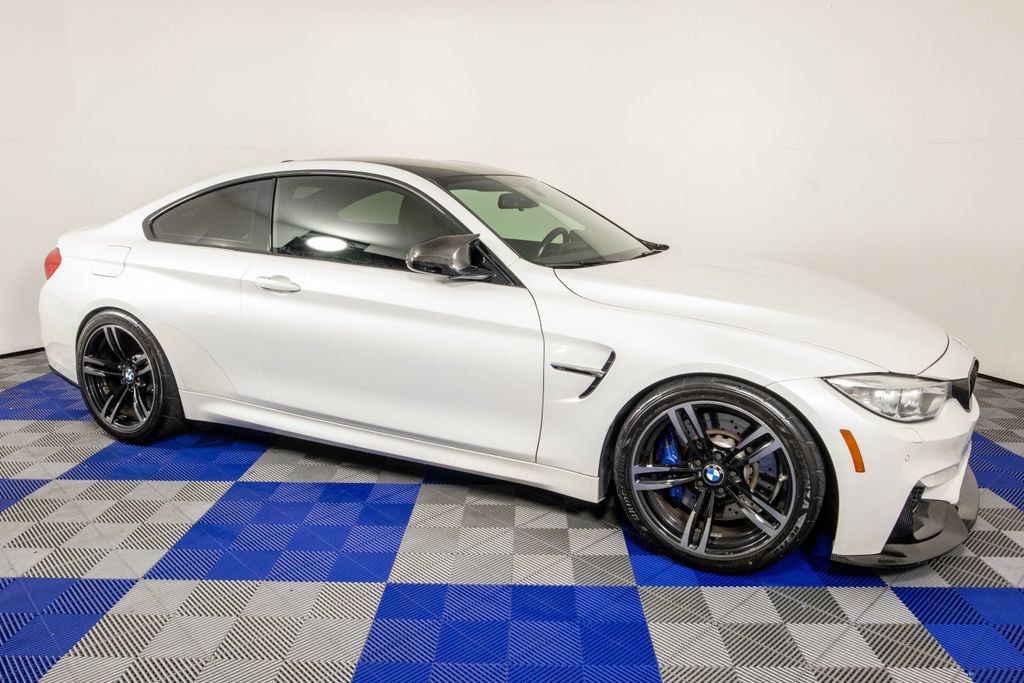 Used 2015 BMW M4 Coupe RWD image 4