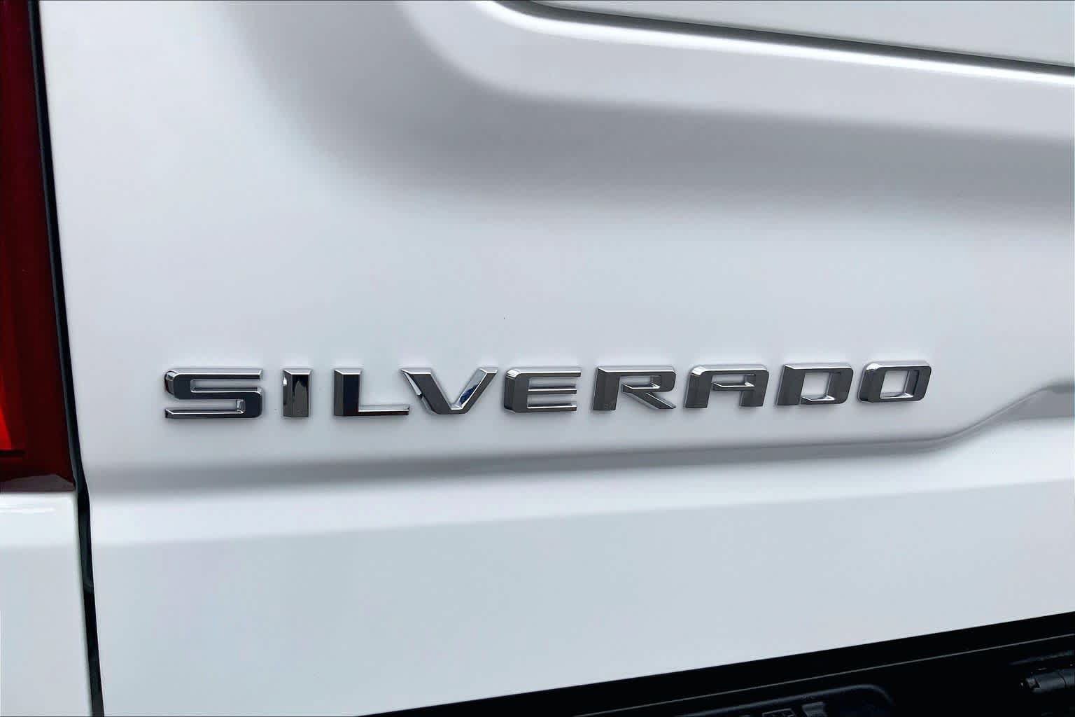 Certified 2026 Chevrolet Silverado 1500 LTZ w/ Z71 Off-Road Package AWD/4WD image 31