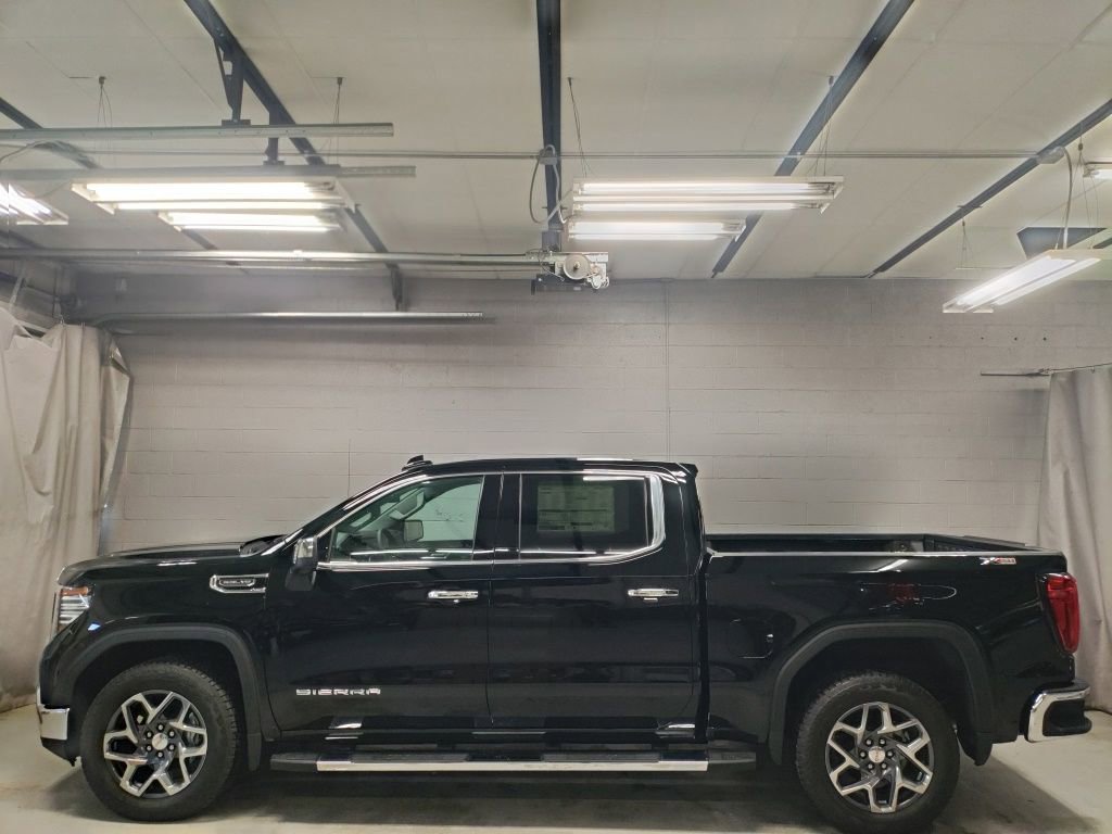 New 2026 GMC Sierra 1500 SLT w/ SLT Premium Plus Package AWD/4WD image 14
