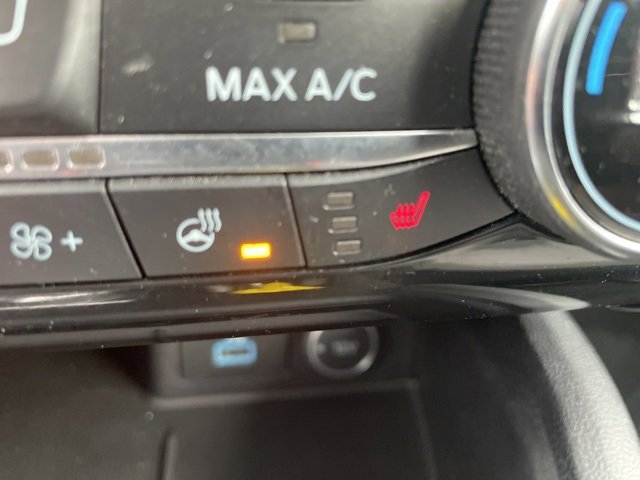 Used 2021 Ford Escape SE w/ Cold Weather Package image 29