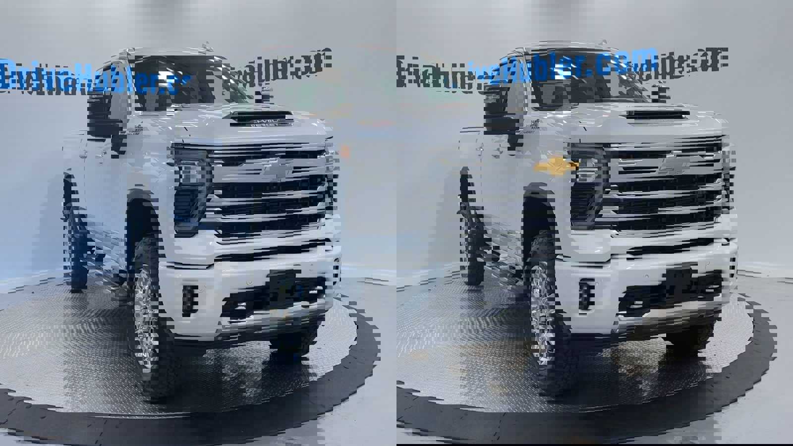 Used 2024 Chevrolet Silverado 2500 High Country w/ High Country Premium Package image 2