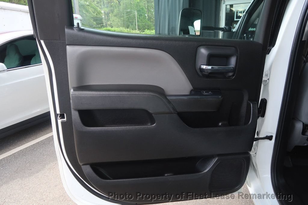 Used 2015 Chevrolet Silverado 3500 W/T AWD/4WD image 16