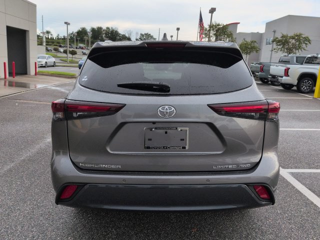 New 2026 Toyota Highlander Limited AWD/4WD image 5