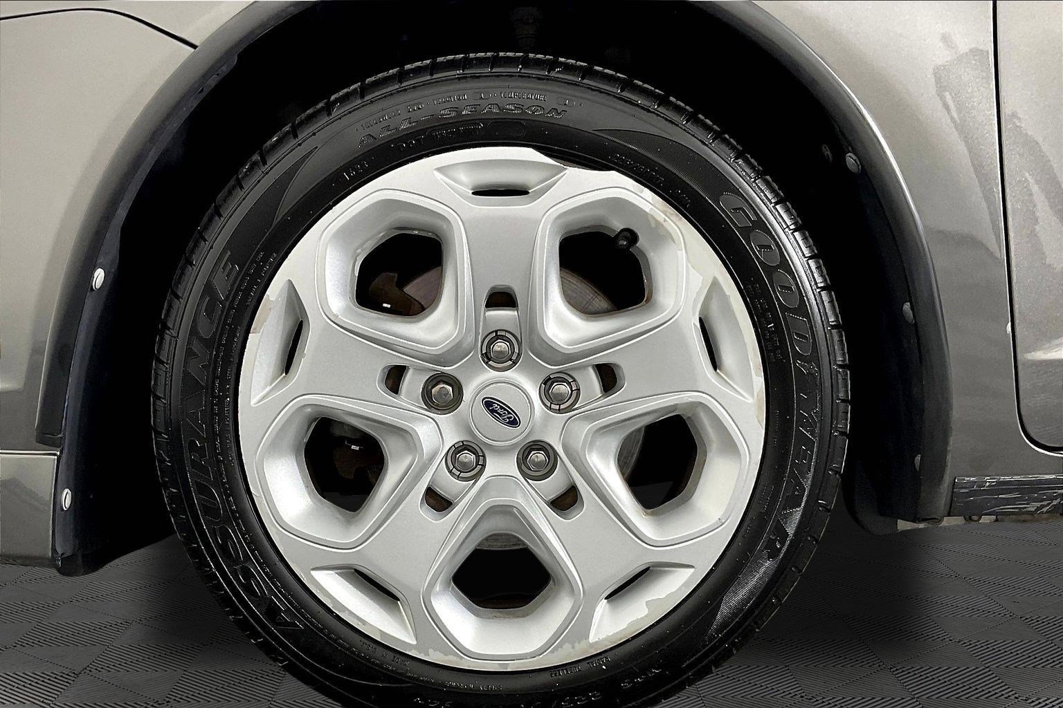 Used 2011 Ford Fusion SE w/ 202A Rapid Spec Order Code FWD image 32