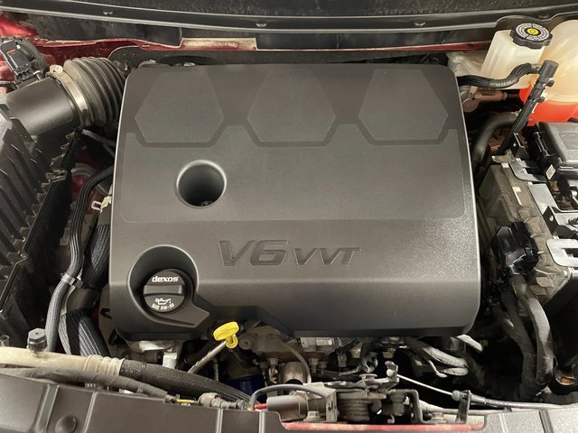 Used 2023 Chevrolet Traverse LT image 23