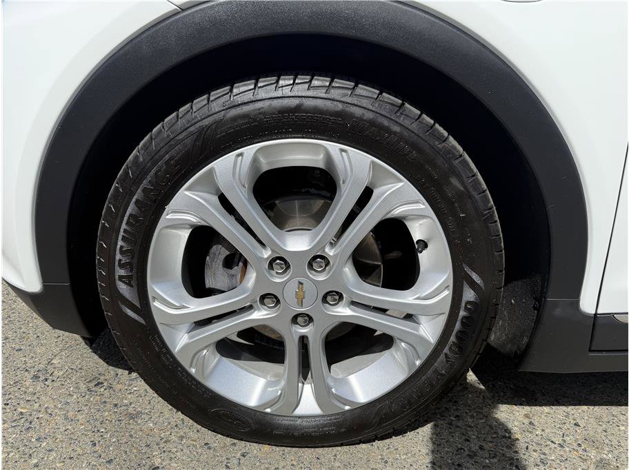 Used 2017 Chevrolet Bolt LT image 12