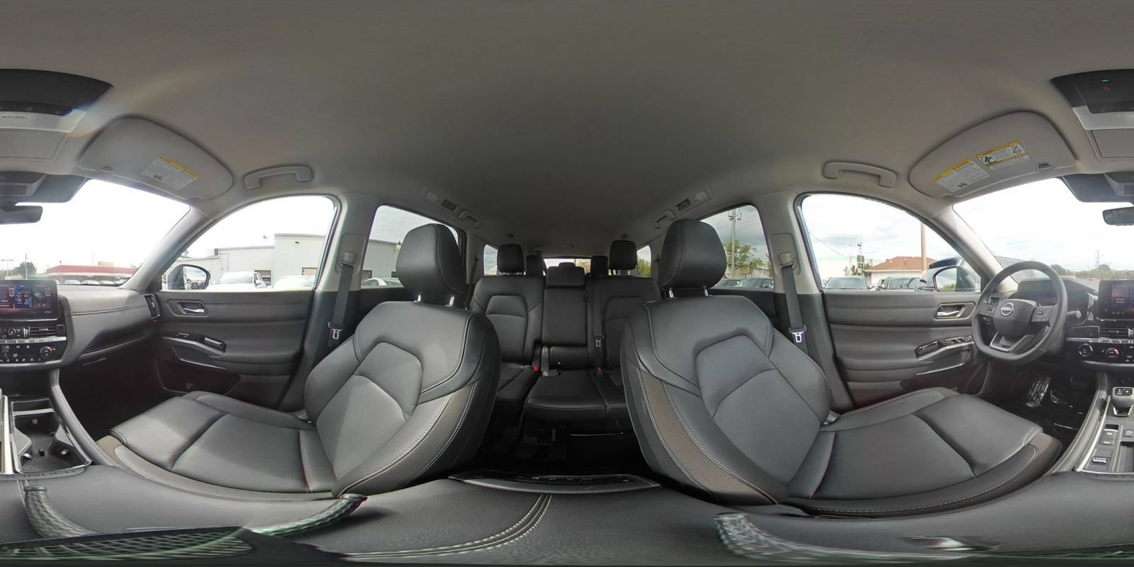 Used 2026 Nissan Pathfinder SL FWD image 44
