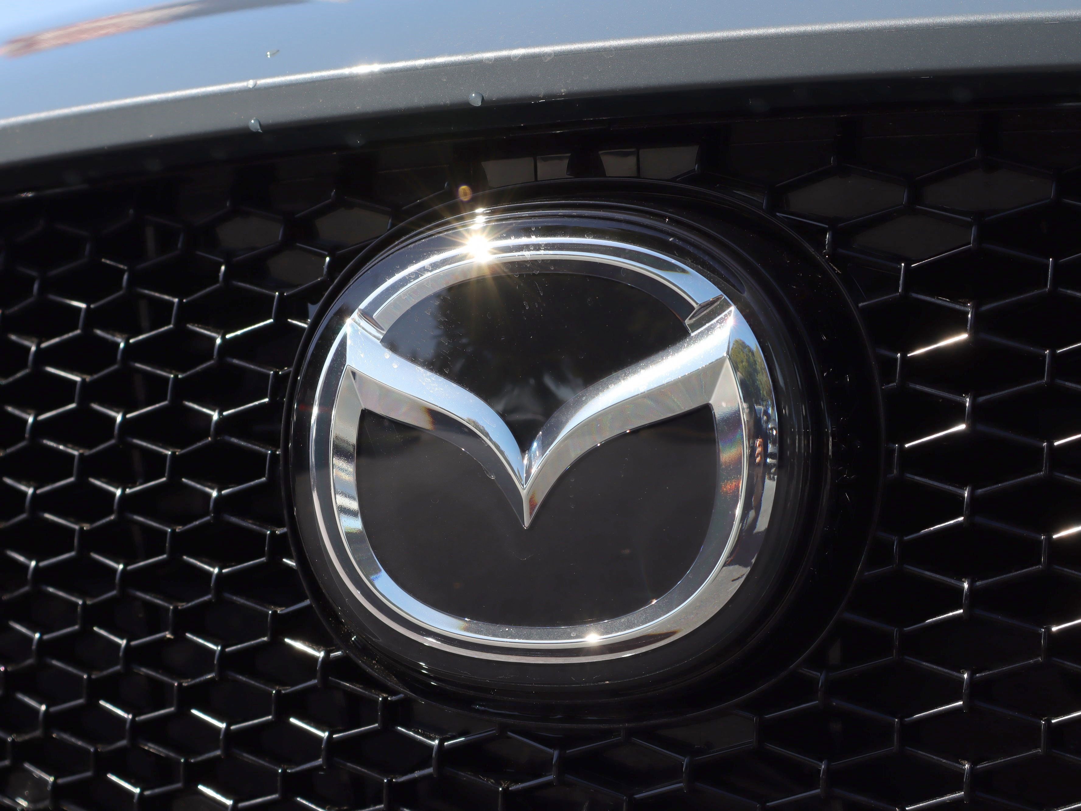 New 2026 MAZDA MAZDA3 Carbon image 25
