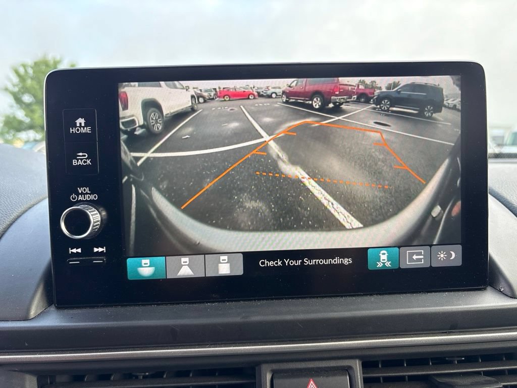 Used 2025 Honda Pilot Touring image 24