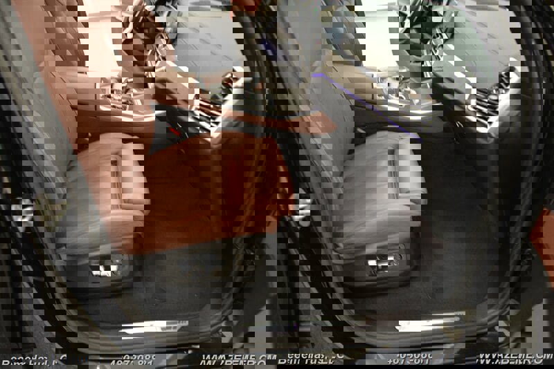 Used 2021 BMW X5 M50i w/ Executive Package image 19