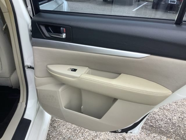 Used 2014 Subaru Legacy 2.5i Premium AWD/4WD image 23