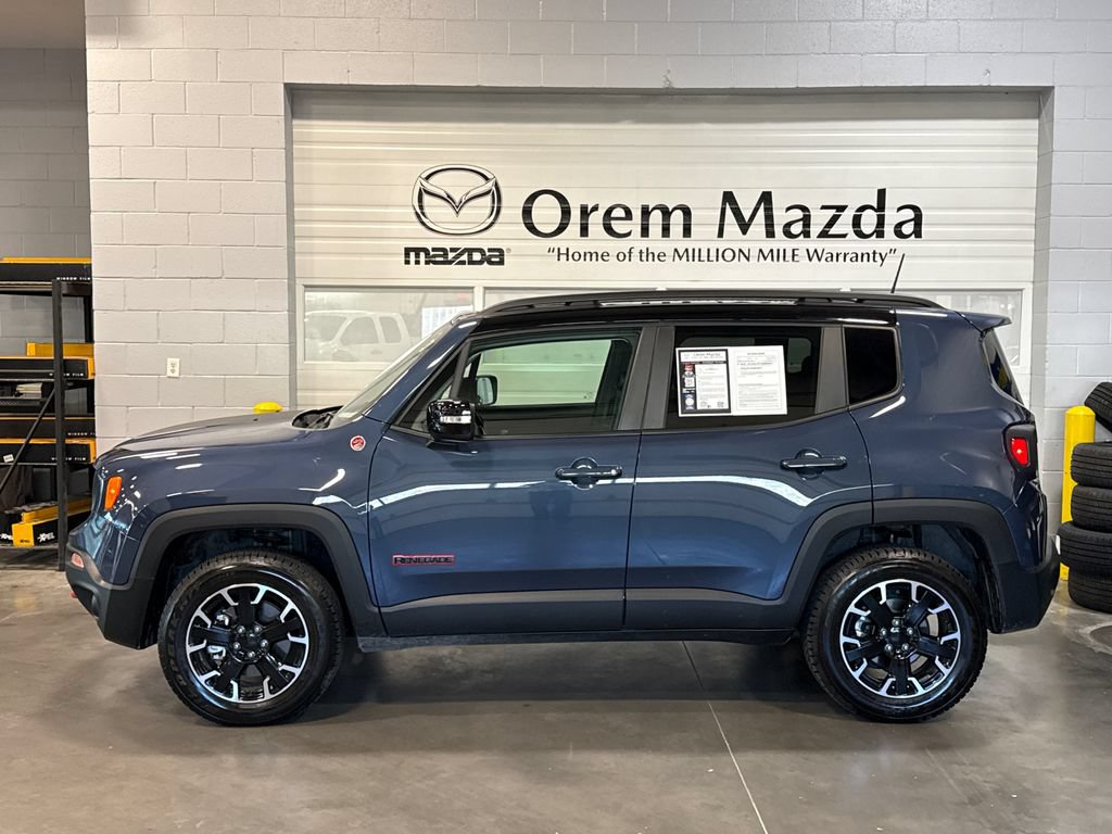 Used 2023 Jeep Renegade Trailhawk w/ Trailhawk Elite Group AWD/4WD image 26