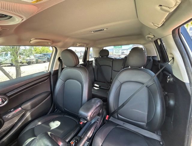 Used 2022 MINI Cooper 4-Door Hardtop image 23