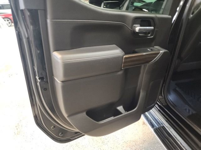 Used 2021 Chevrolet Silverado 1500 LT w/ Convenience Package II image 15