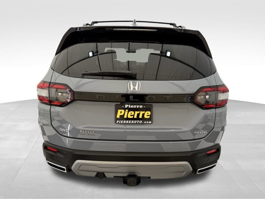 Used 2023 Honda Pilot Elite image 3