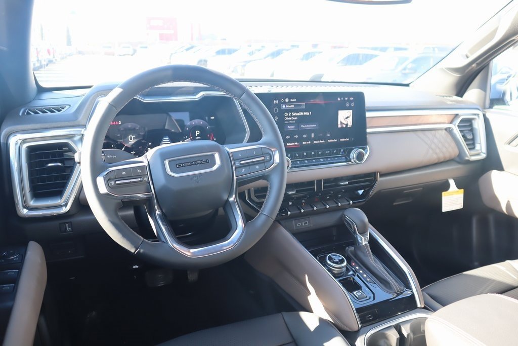 New 2026 GMC Canyon Denali image 2