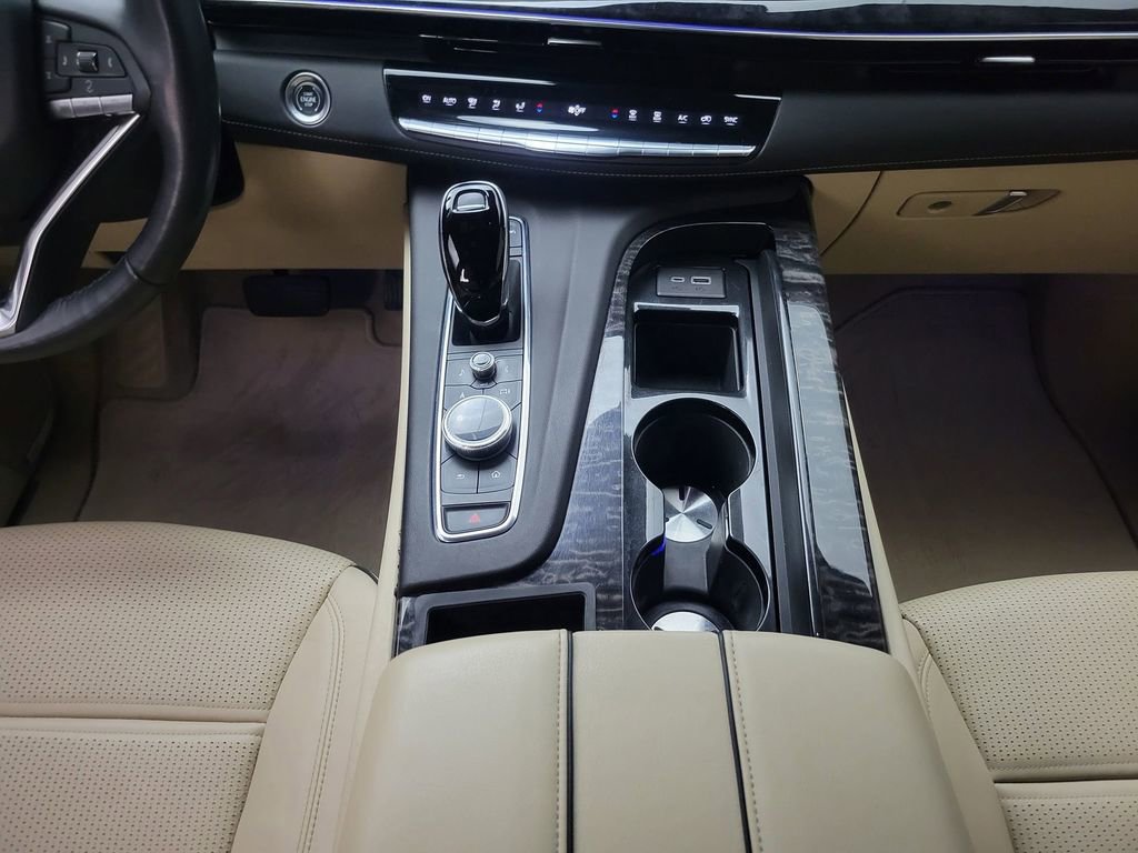 Used 2023 Cadillac Escalade Premium Luxury w/ Performance Package image 16