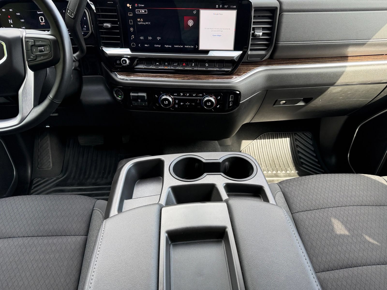 Used 2023 GMC Sierra 1500 SLE w/ X31 Off-Road Package AWD/4WD image 19