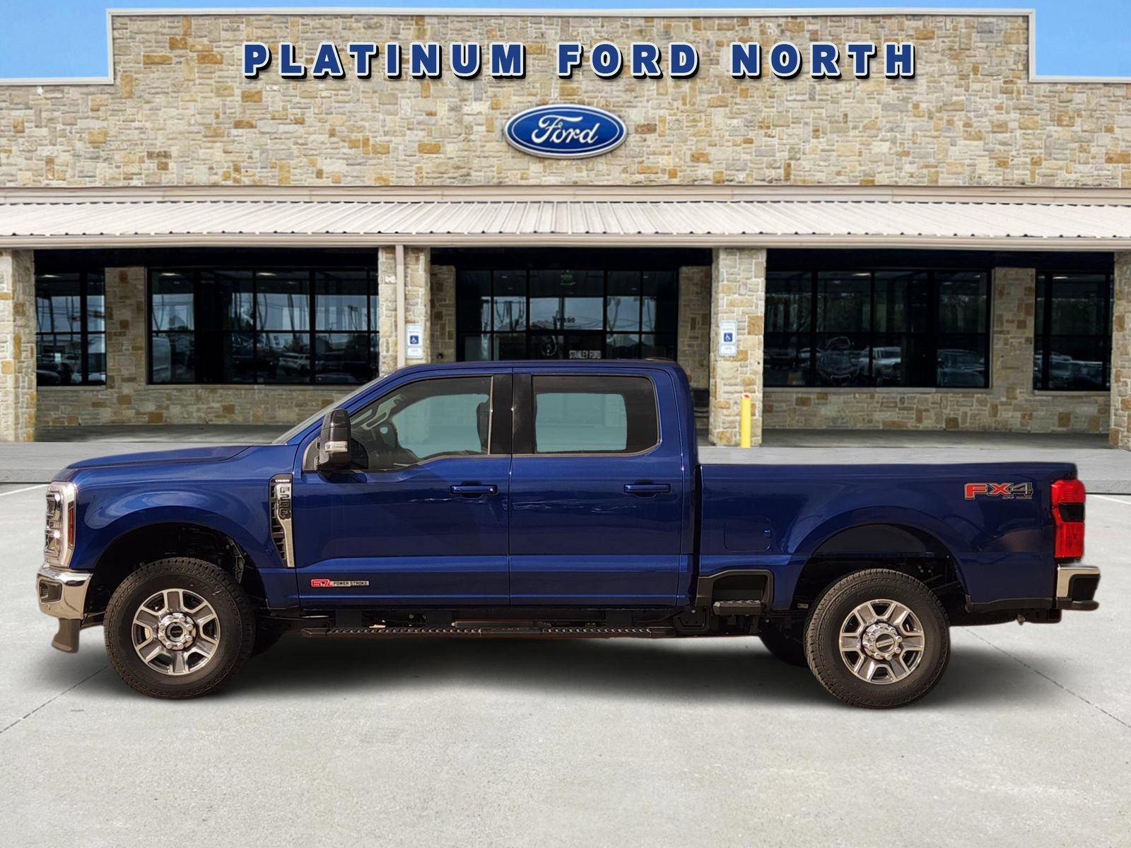 New 2026 Ford F250 Lariat w/ Lariat Premium Package AWD/4WD video 3