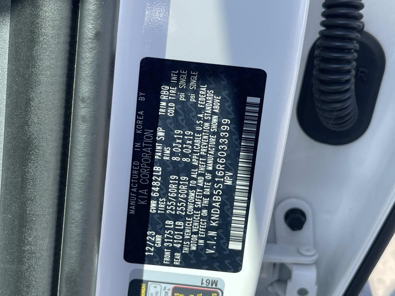 Used 2024 Kia EV9 Light Long Range RWD image 15