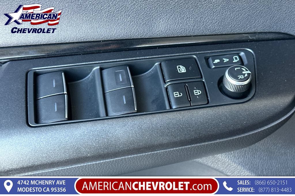 Used 2024 Toyota Venza LE AWD/4WD image 12