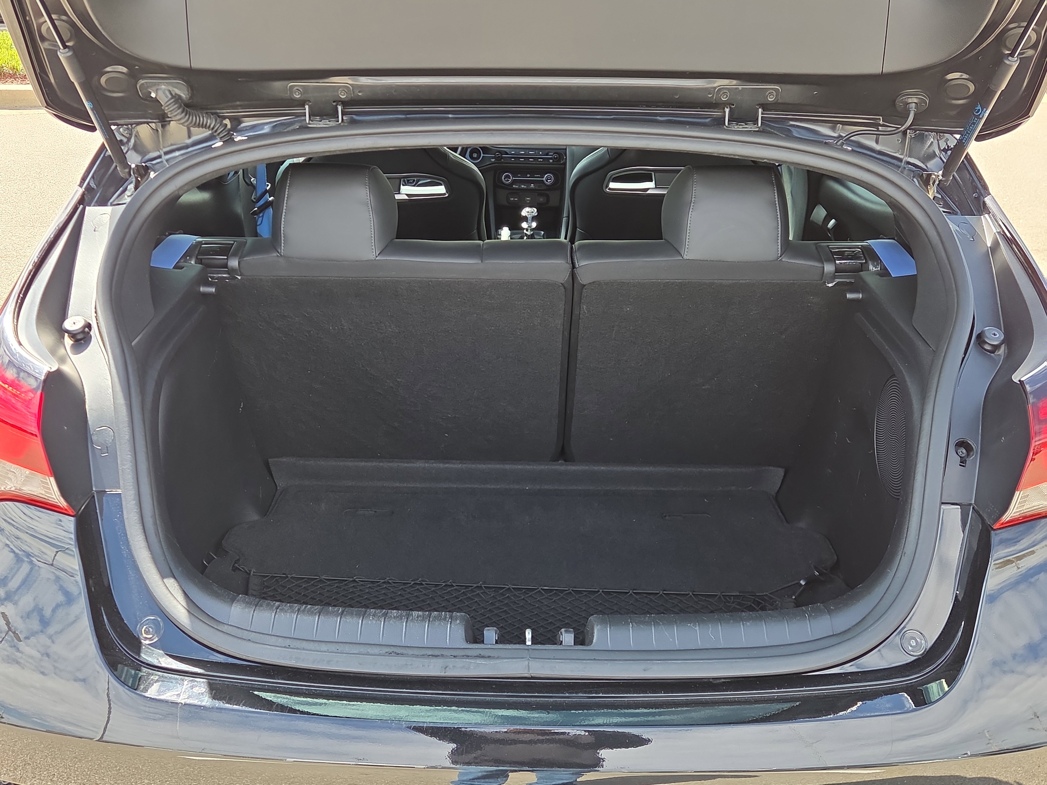 Used 2021 Hyundai Veloster N image 13