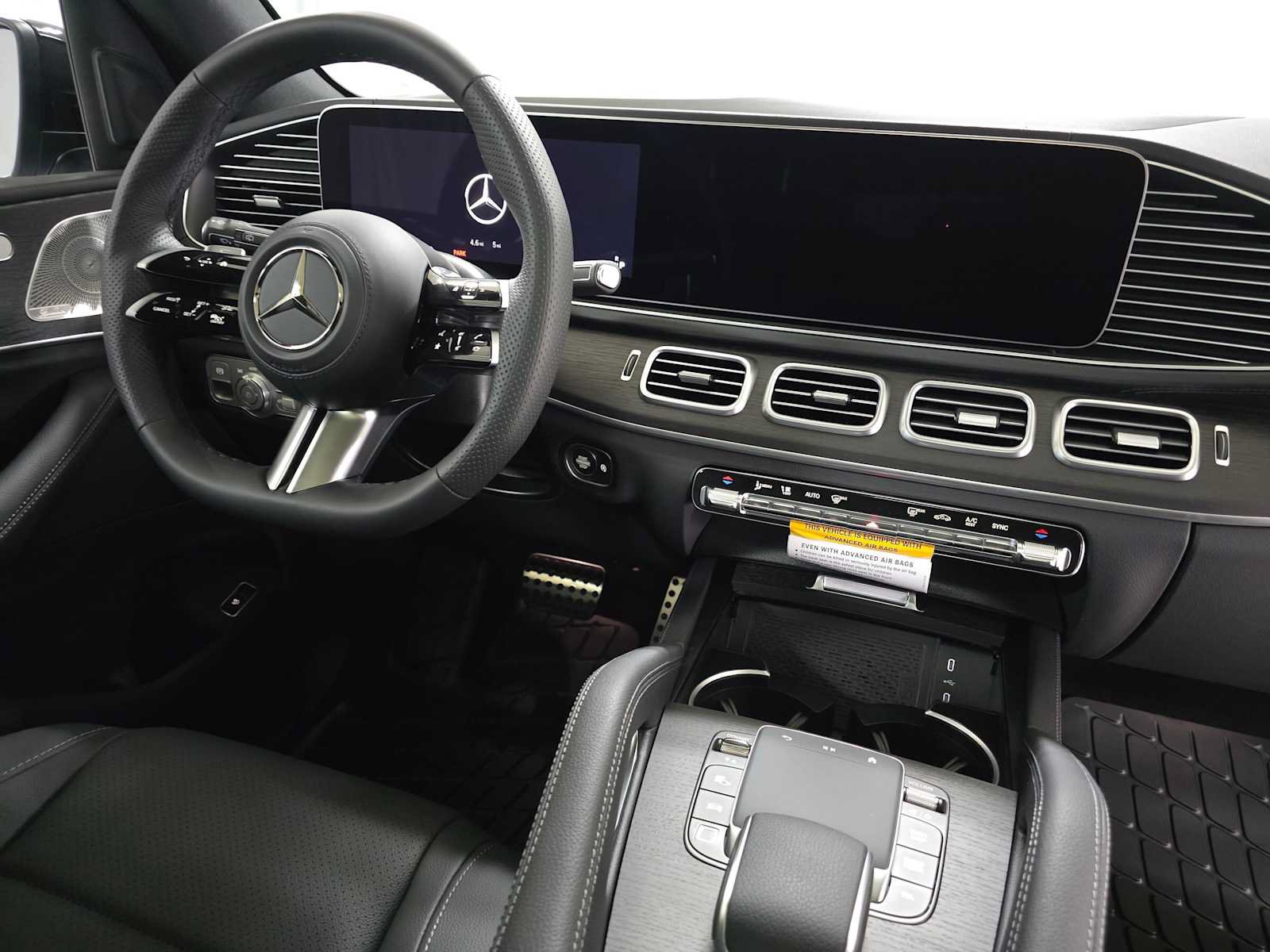 Used 2026 Mercedes-Benz GLS 450 4MATIC image 11