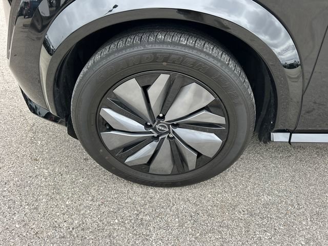 Used 2023 Nissan Ariya AWD image 53