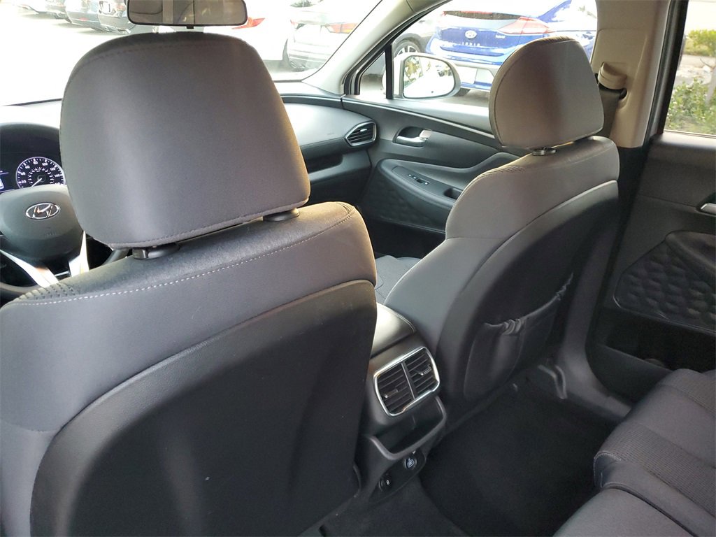 Used 2019 Hyundai Santa Fe SE image 12