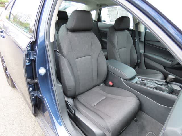 Used 2025 Honda Accord SE image 15
