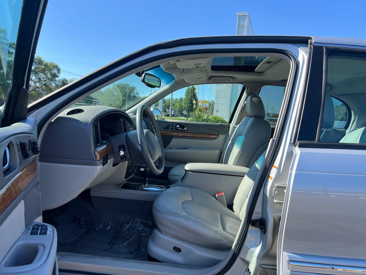 Used 2000 Lincoln Continental FWD image 15