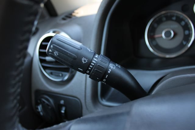 Used 2008 Ford Taurus X SEL FWD image 6