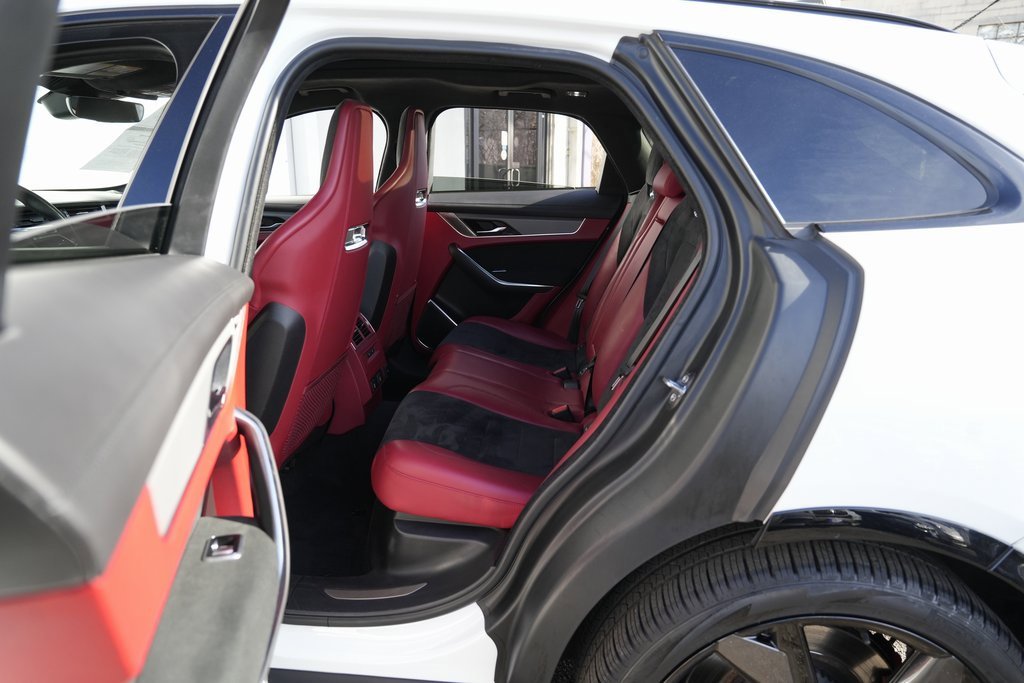 Used 2022 Jaguar F-PACE SVR image 29